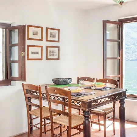 Paradise At The Pier Of - The House Of Travelers Apartment Brienno